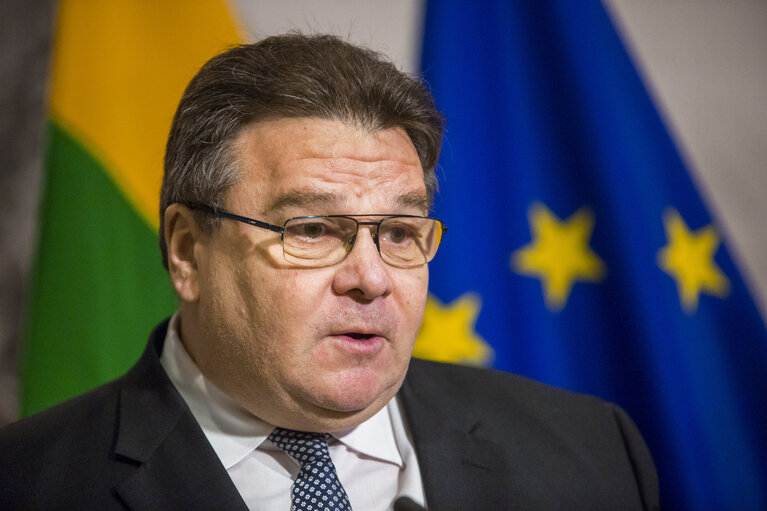 Billede 9: Handover ceremony of  ' February 16th Act of Lithuanian Independence '