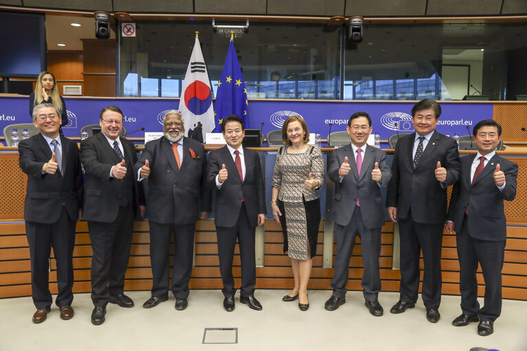 Fotografie 10: Interparliamentary Meeting with a Delegation for relations with the Korean Peninsula