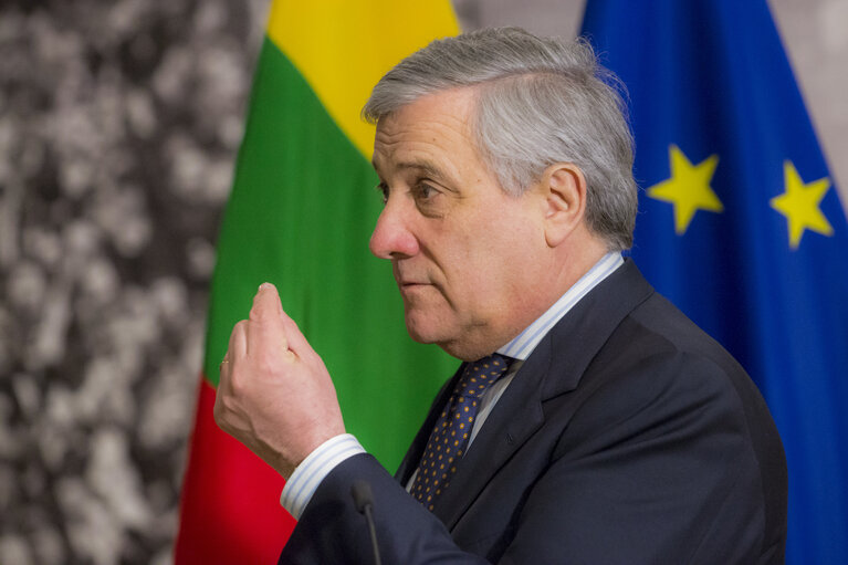 Billede 17: Handover ceremony of  ' February 16th Act of Lithuanian Independence '