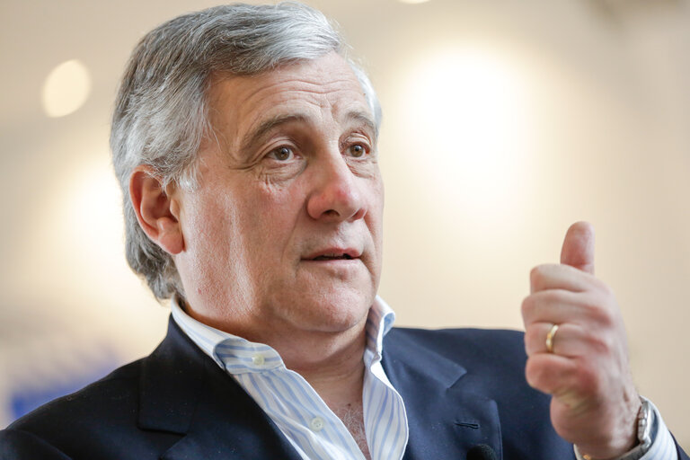 Foto 7: Facebook chat with Antonio TAJANI - EP President