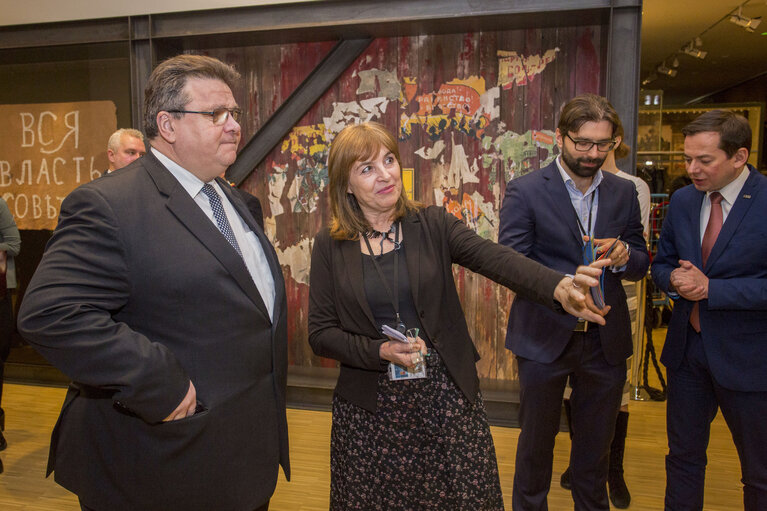 Billede 6: Handover ceremony of  ' February 16th Act of Lithuanian Independence '