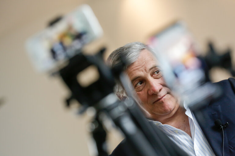 Foto 15: Facebook chat with Antonio TAJANI - EP President