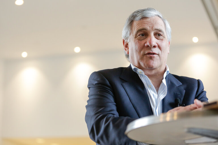 Foto 10: Facebook chat with Antonio TAJANI - EP President