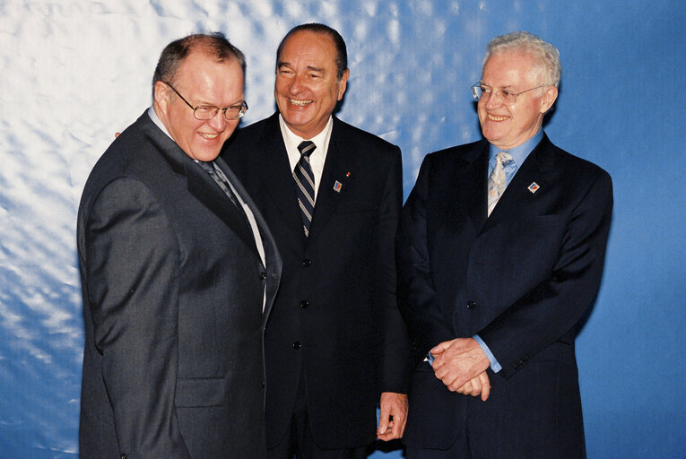 Heads of State and Ministers arriving at the Nice Summit on December 7th, 2000.