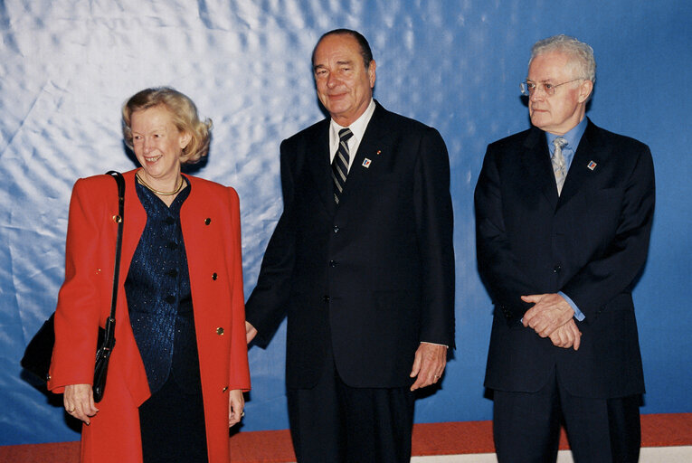 Heads of State and Ministers arriving at the Nice Summit on December 7th, 2000.