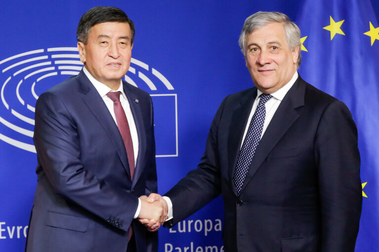 Fotografie 12: Visit of His Excellency Sooronbay JEENBEKOV - President of the Kyrgyz Republic to the European Parliament in Brussels