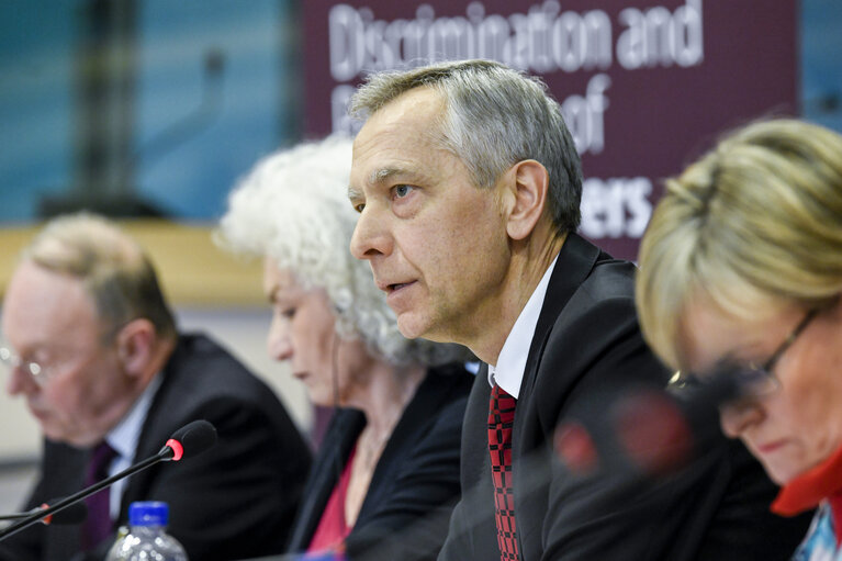 Fotografija 8: Article 17 TFEU Dialogue European Parliament dialogue seminar with non-confessional organisations ' Discrimination and Persecution of Non-Believers around the world ' #ReligiousDialogue