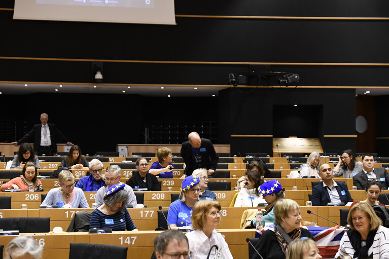 Fotografija 16: Special documentary screening: ' Postcards from the 48% - How do we stop Brexit ?'