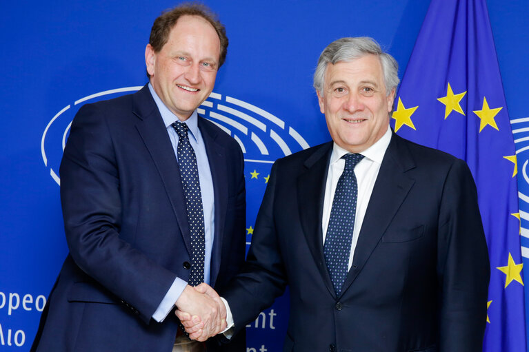 Fotogrāfija 1: Antonio TAJANI - EP President meets with Alexander Graf LAMBSDORFF