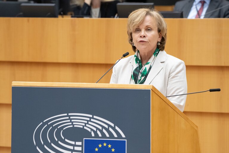 Fotografia 13: EP Plenary session - Joint debate - Preparation of the European Council meeting