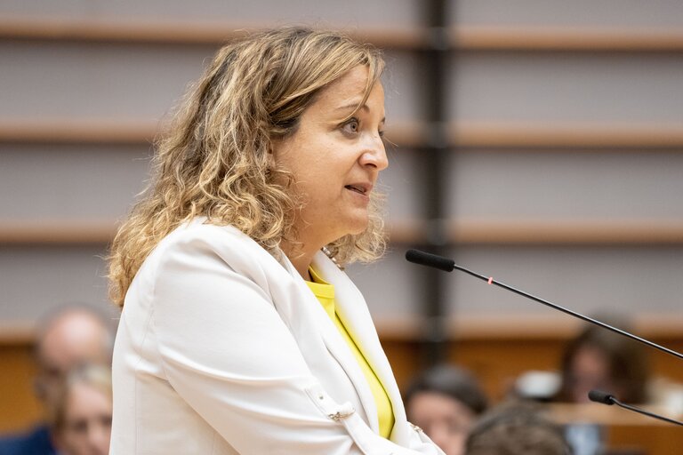 Fotografia 10: EP Plenary session - Joint debate - Preparation of the European Council meeting