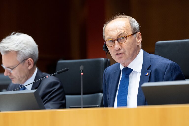 Fotografi 17: EP Plenary session - Joint debate - Preparation of the European Council meeting