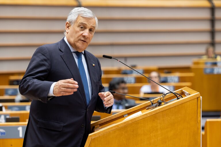 Fotografi 12: EP Plenary session - Joint debate - Preparation of the European Council meeting