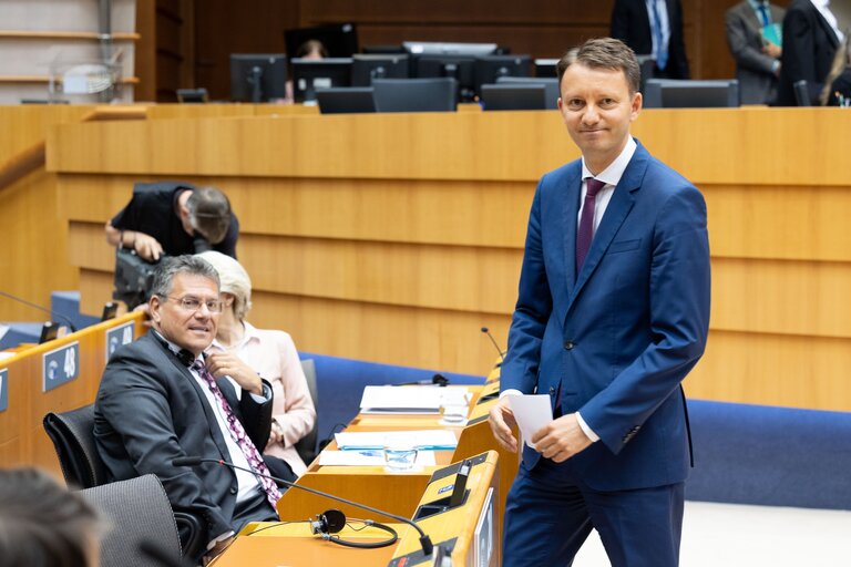 Fotografi 24: EP Plenary session - Joint debate - Preparation of the European Council meeting