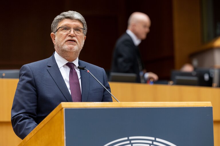 Fotografi 10: EP Plenary session - Joint debate - Preparation of the European Council meeting