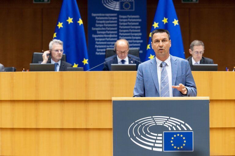 Φωτογραφία 48: EP Plenary session - Joint debate - Preparation of the European Council meeting