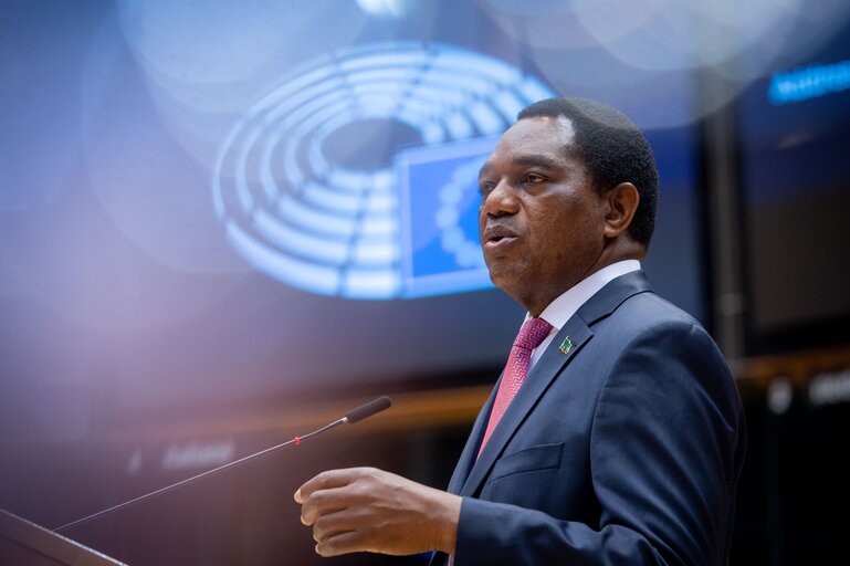 Fotografie 12: Formal Sitting - Address by Hakainde Hichilema, President of the Republic of Zambia