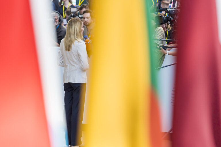 Foto 2: European Council : Arrival of Roberta METSOLA, EP President