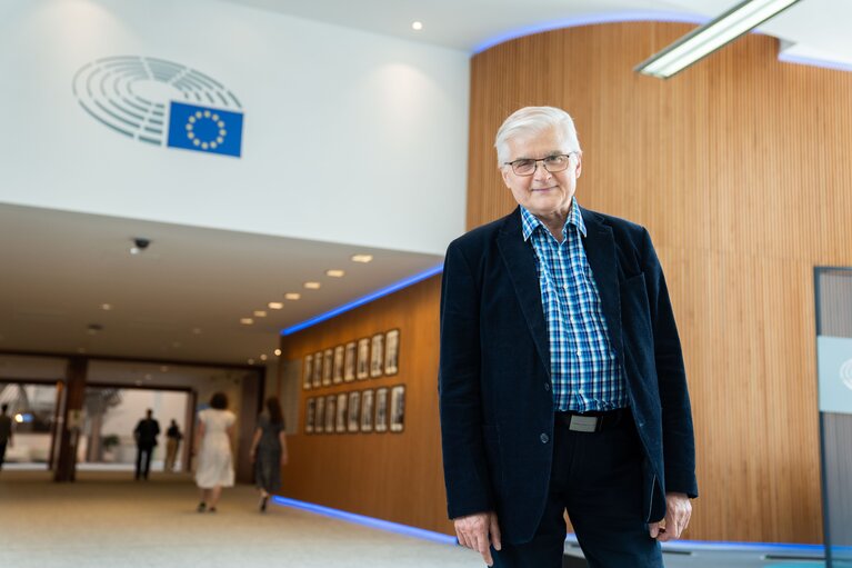 Fotografi 8: Wlodzimierz CIMOSZEWICZ in the EP in Brussels