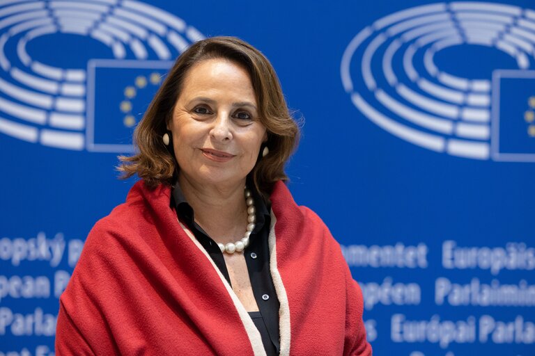 Valokuva 2: Luisa REGIMENTI in the EP in Brussels