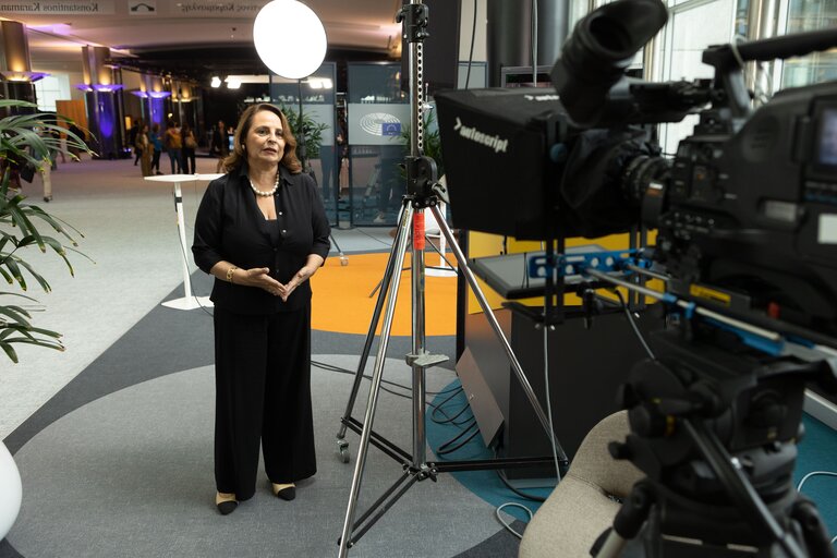 Photo 12 : Luisa REGIMENTI in the EP in Brussels