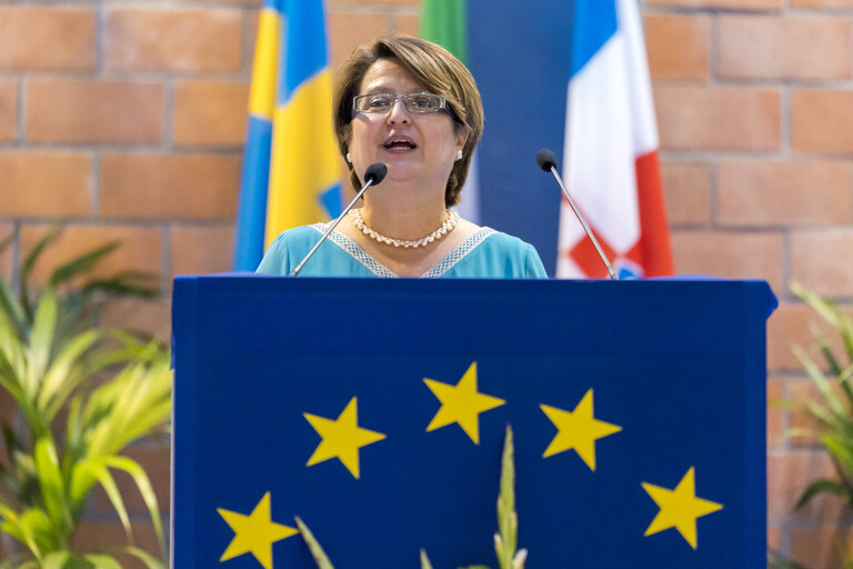 Foto 10: Roberta METSOLA, EP President participates in the European School proclamation Ceremony