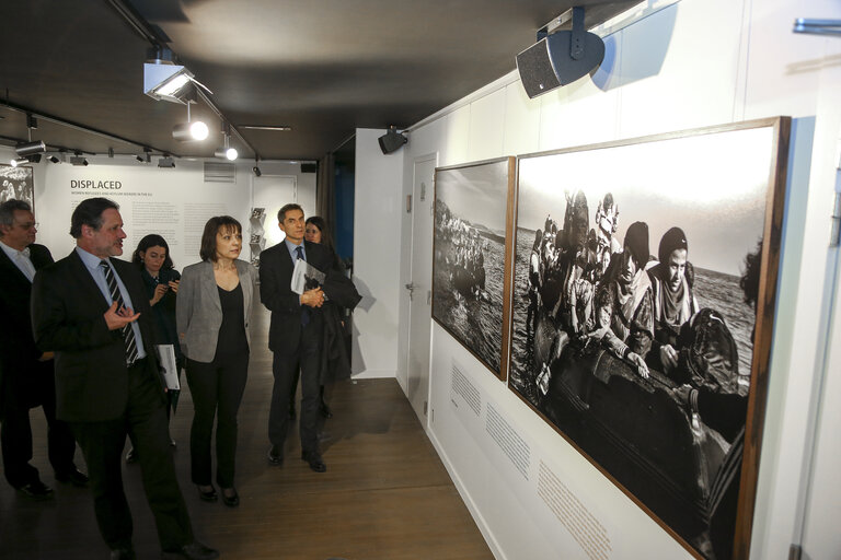 Fotografija 16: Opening ceremony of the Parlamentarium Exhibition 'Women refugees and asylum seekers'