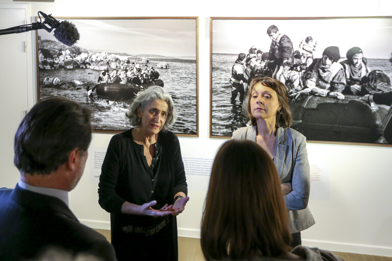 Fotografija 2: Opening ceremony of the Parlamentarium Exhibition 'Women refugees and asylum seekers'