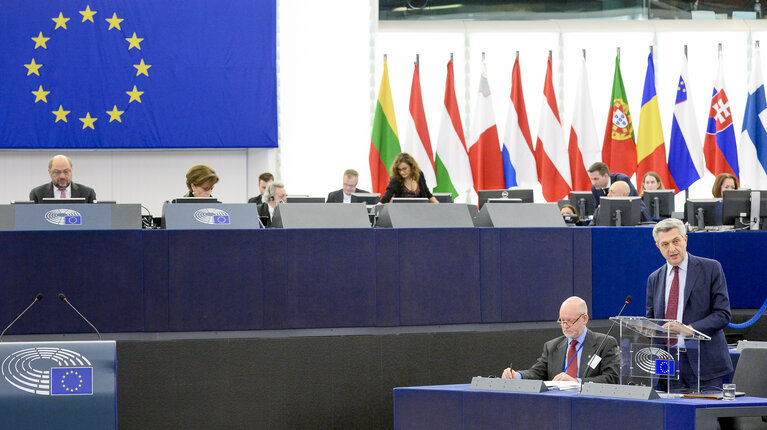 Photo 41: Plenary session week 10 2016 in Strasbourg  Address by the UNHCR