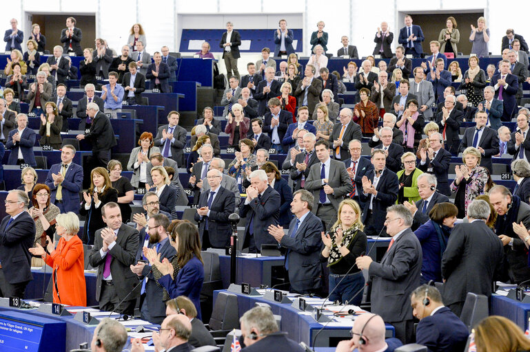 Photo 17: Plenary session week 10 2016 in Strasbourg  Address by the UNHCR