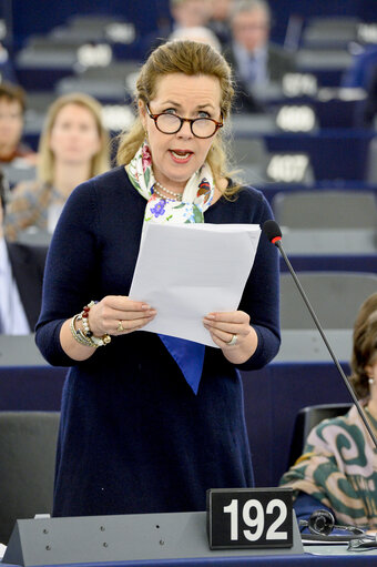 Photo 26: Plenary session week 10 2016 in Strasbourg  Address by the UNHCR