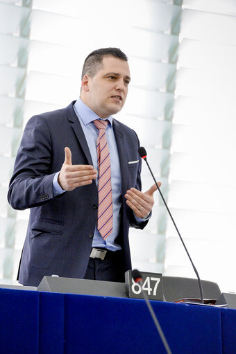 Photo 1: Plenary session week 10 2016 in Strasbourg      Address by Filippo Grandi UN High Commissioner for refugees  followed by one round of political group  speakers