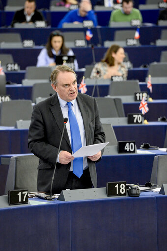 Photo 27: Plenary session week 10 2016 in Strasbourg  Address by the UNHCR