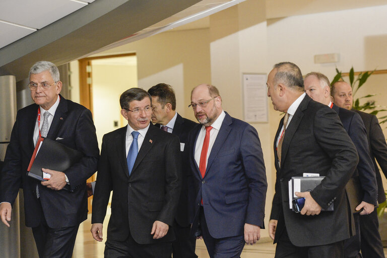 Martin SCHULZ - EP President meets with Ahmet DAVUTOGLU, Prime Minister of Turkey