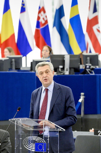 Photo 42: Plenary session week 10 2016 in Strasbourg  Address by the UNHCR