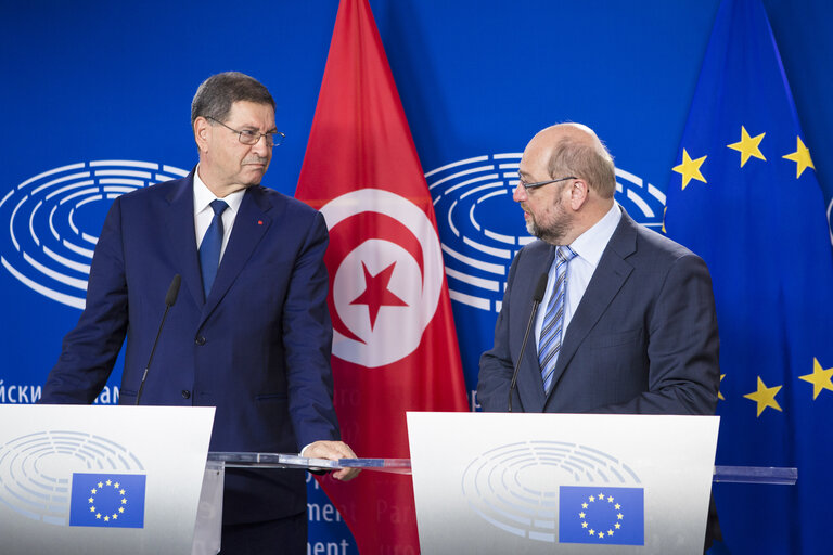 Fotogrāfija 12: Martin SCHULZ - EP President meets with Habib ESSID, Prime Minister of Tunisia