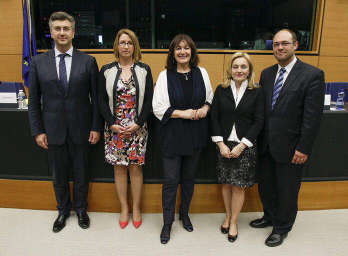 Foto 29: Meeting of the Croatian Delegation in the European Parliament - Session of the Paneuropean Working Group of the European People's Party on the Topic of the 'Two years membership of Croatia'