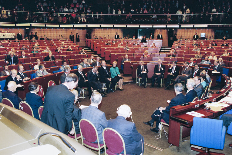 Fotografi 20: 40th anniversary of the foundation of the European Coal and Steel Community (ECSC) - Formal sitting