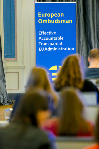 Billede 28: ' Is Brussels the new Washington DC ? ' Lobbying transparency in the EU