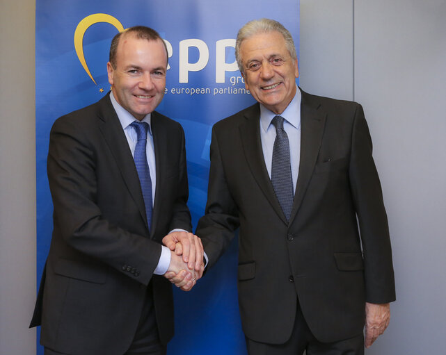 Photo 3: Manfred WEBER meets with Dimitris AVRAMOPOULOS