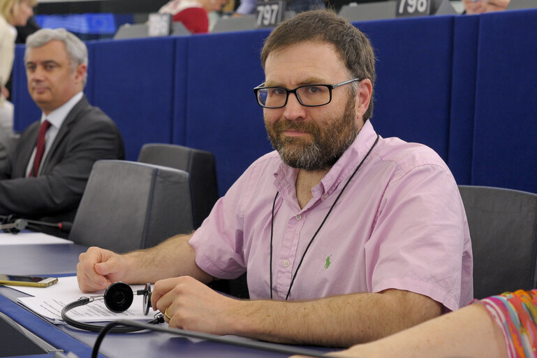 Foto 1: Sion SIMON in plenary session week 28 2015 in Strasbourg