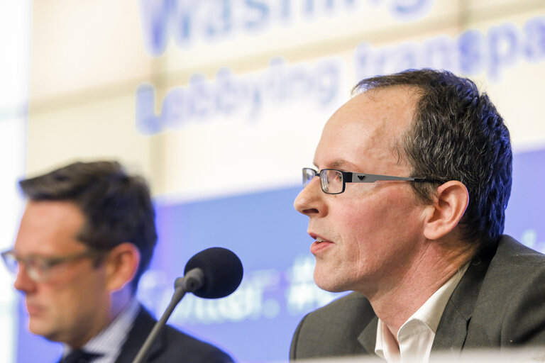 Billede 10: ' Is Brussels the new Washington DC ? ' Lobbying transparency in the EU