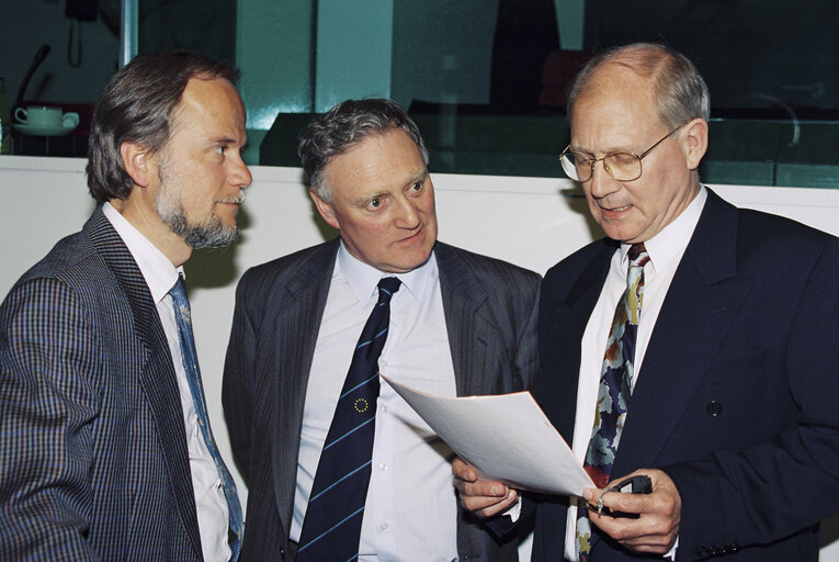 Fotografija 16: Meeting at the EP in Brussels