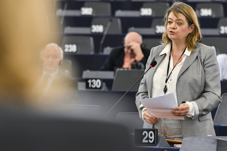 Foto 7: Plenary session week 14 2017 in Strasbourg- Explanations of votes on the negotiations with the United Kingdom following its notification that it intends to withdraw from the European Union