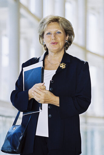 Fotografie 26: Portrait of MEP Marie-France STIRBOIS in Strasbourg