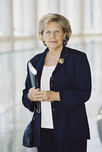 Fotografie 25: Portrait of MEP Marie-France STIRBOIS in Strasbourg