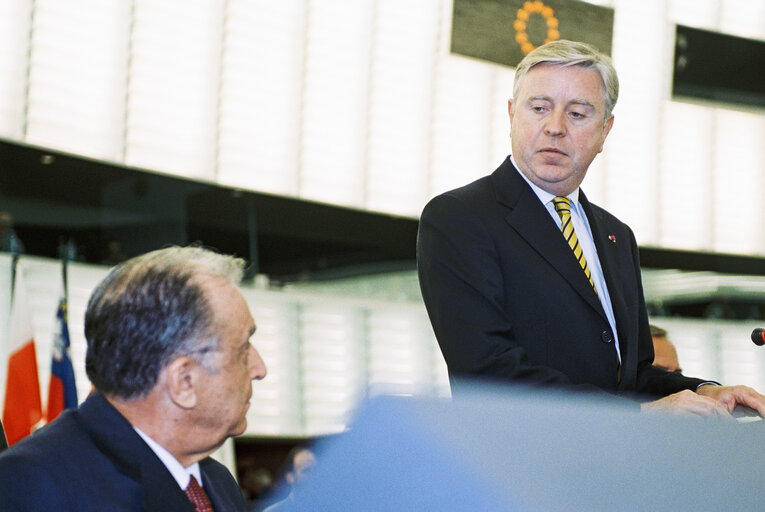 Fotogrāfija 9: The President of Romania addresses the plenary session in Strasbourg