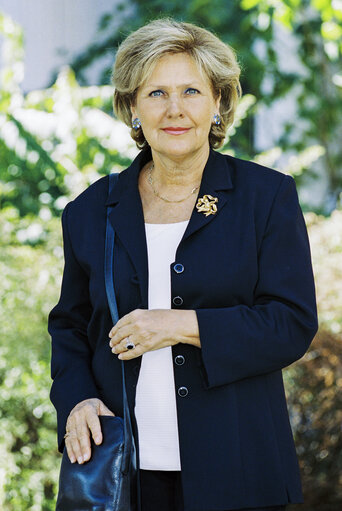 Fotografie 19: Portrait of MEP Marie-France STIRBOIS in Strasbourg