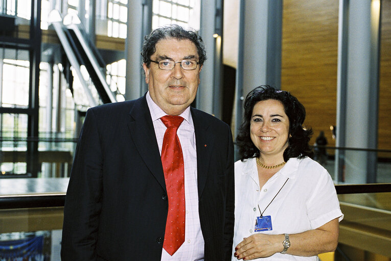 Снимка 25: Portrait of Mep John HUME with other UK MEP's  at the European Parliament in Strasbourg