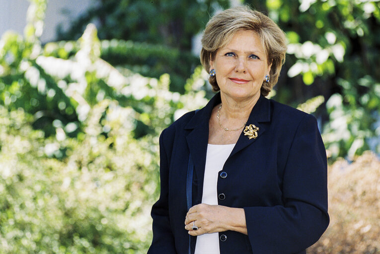 Fotografie 16: Portrait of MEP Marie-France STIRBOIS in Strasbourg